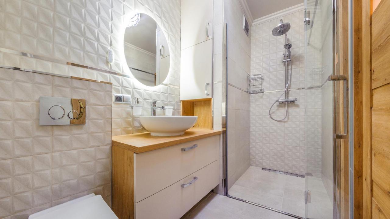 Apartament Z 1 Sypialnia Retro Deluxe 60 F Perlowa Przystan - Holiday City Kolobrzeg Exterior photo